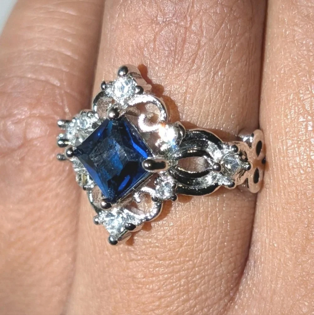 Ladie's Vintage Design Princess Cut Lab Created Sapphire Engagement Ring